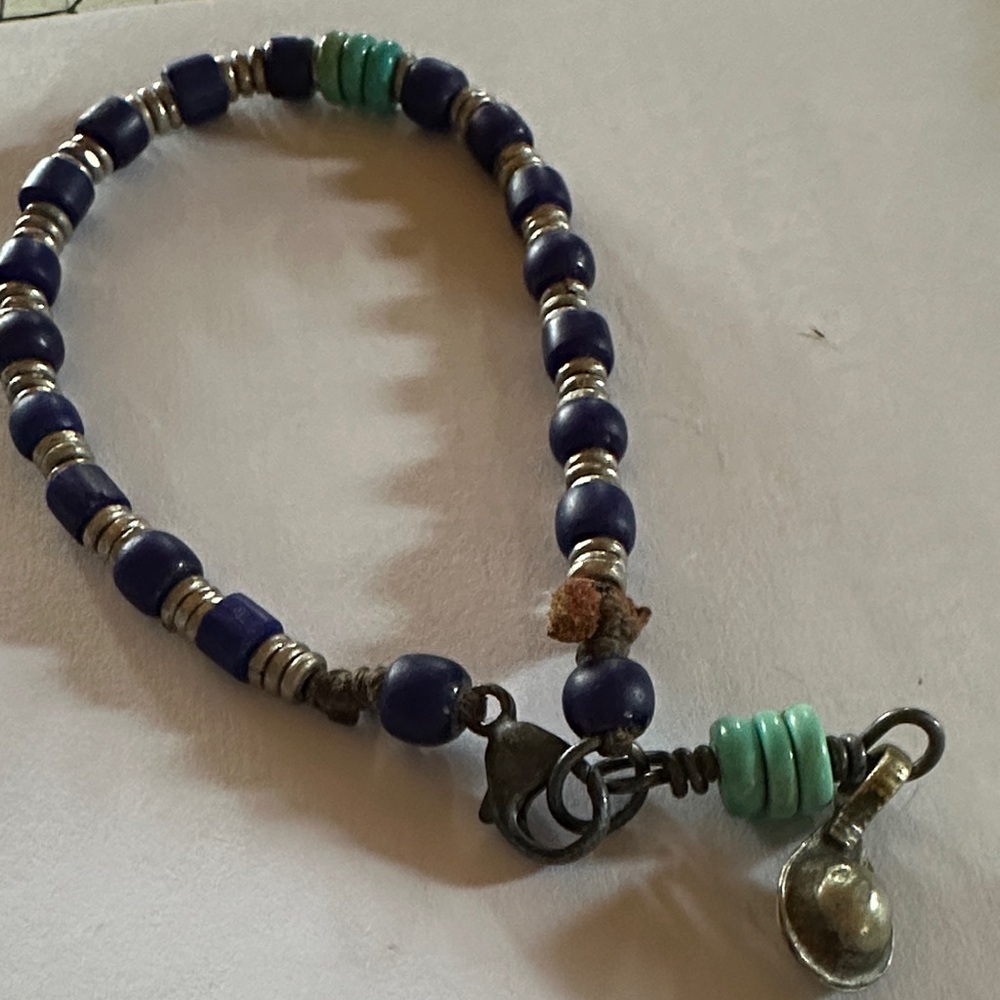 Sundance women’s Handcrafted Blue and Turquoise Beaded Bracelet